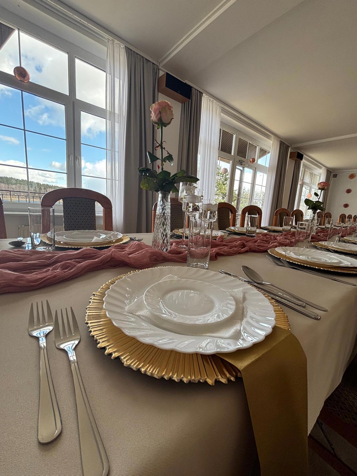 Restauracja w Ośrodku Wczasowym BOBO